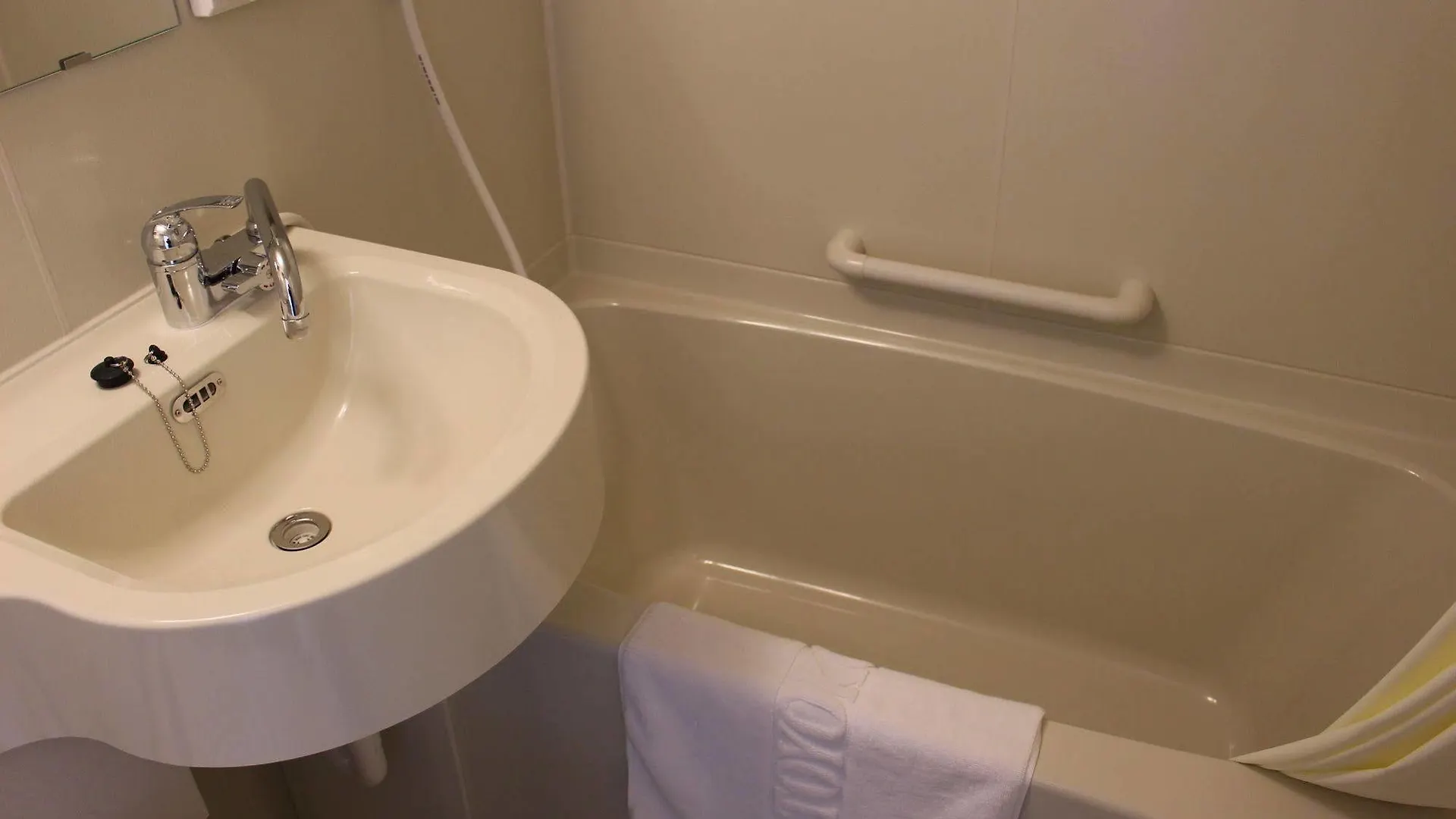Toyoko Inn Osaka Umeda Nakatsu No.1 3*,